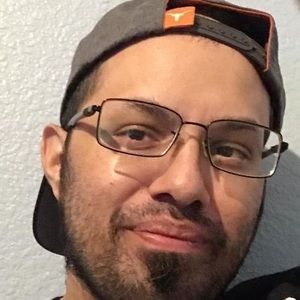 Meet your Posher, Derrick